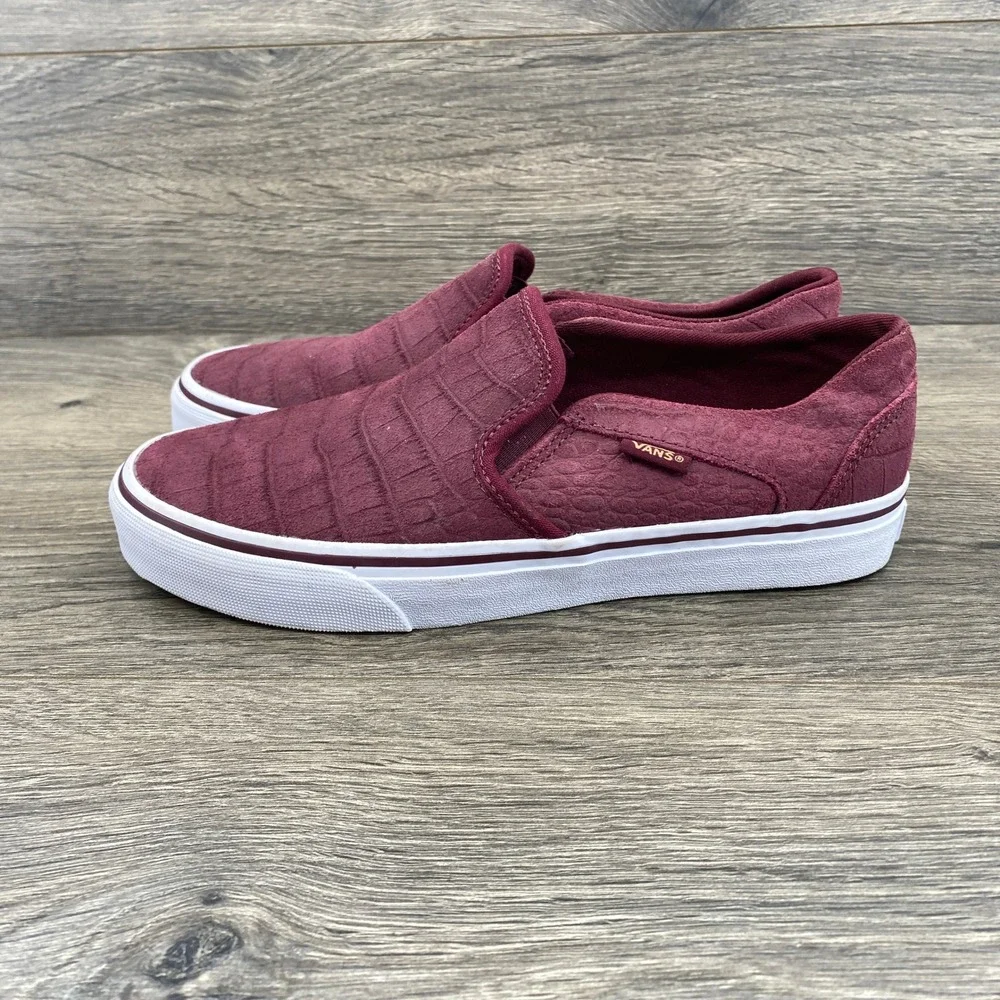 Vans Slip-On Sneakers Womens 7.5 Burgundy Croc Embossed Suede Low Top Shoes
